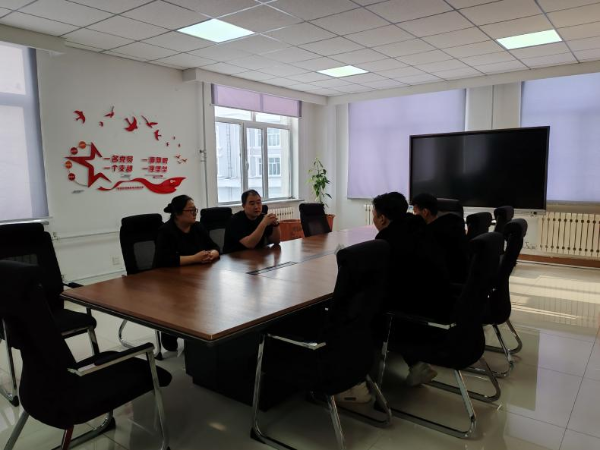 扎賚諾爾區就業服務中心 政企攜手，電商咨詢覓良策，共促發展新篇章